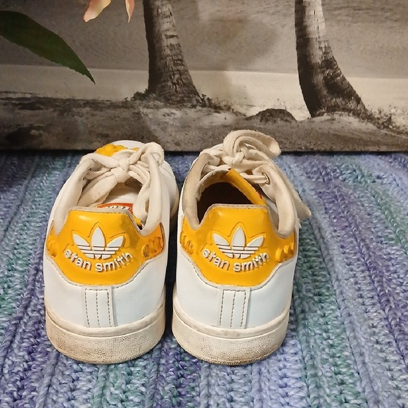 adidas White Sneakers with Yellow Floral Accents - Picture 5 of 6